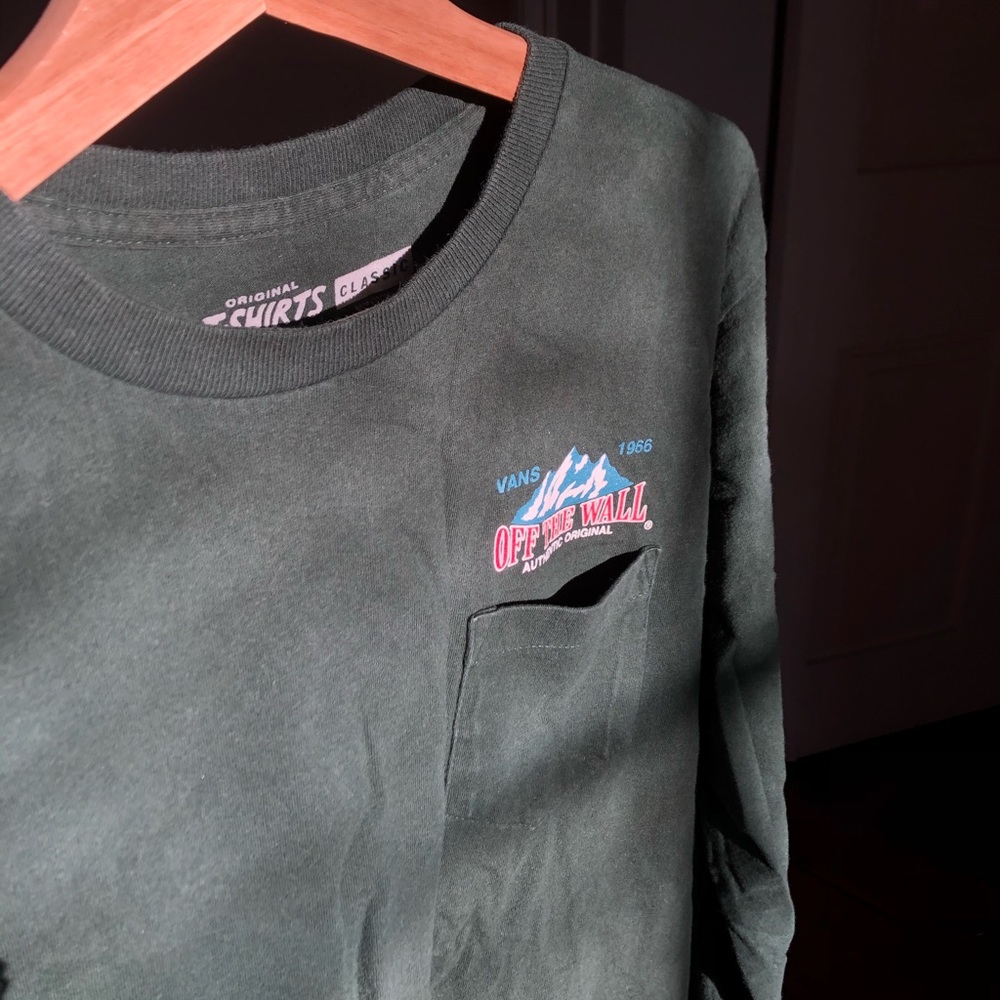 VANS long sleeve pocket tee